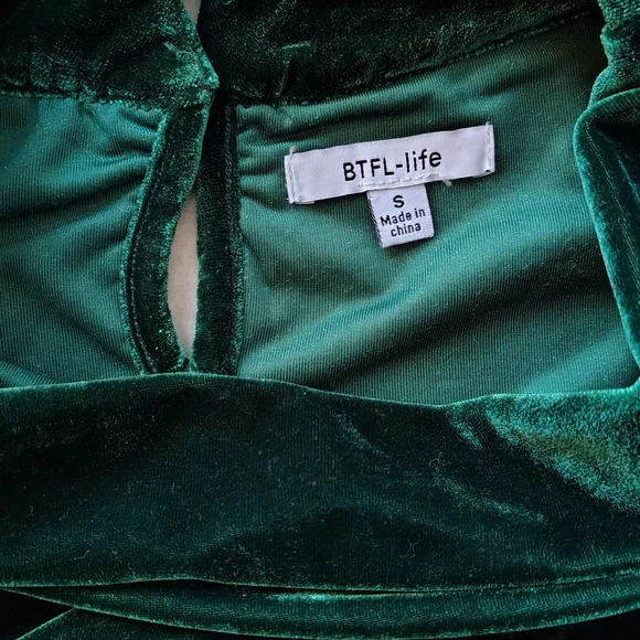 Anthropologie Emerald Green Velvet Top - Picture 4 of 8